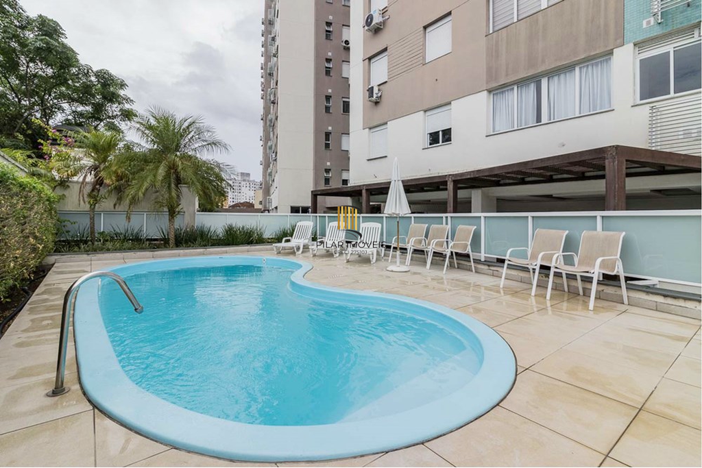 Apartamento 2 dormitórios no bairro Azenha