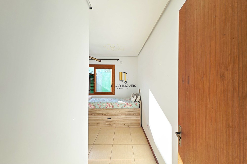 Casa 2 dormitórios no bairro Hípica