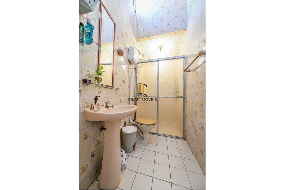 Casa de Condomínio 4 dormitórios no bairro Santa Tereza