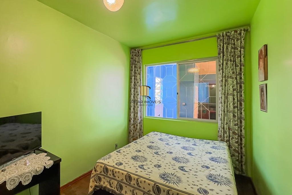 Casa 5 dormitórios no bairro Vila Jardim