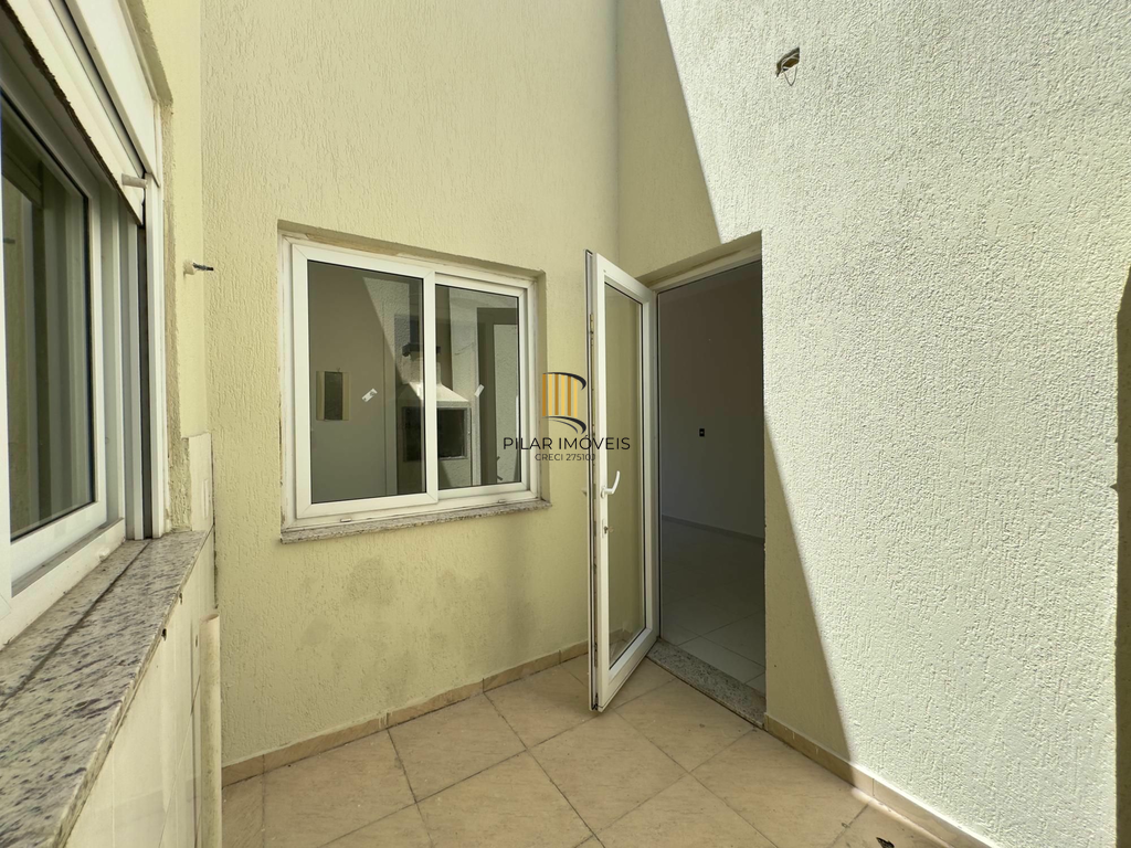 Casa de Condomínio 2 dormitórios no bairro Olaria