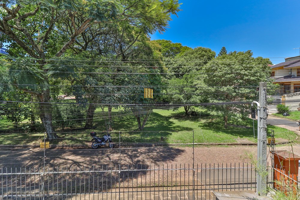 Casa 7 dormitórios no bairro Vila Ipiranga