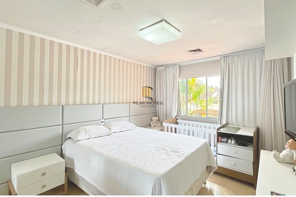 Casa de Condomínio 5 dormitórios no bairro Ipanema