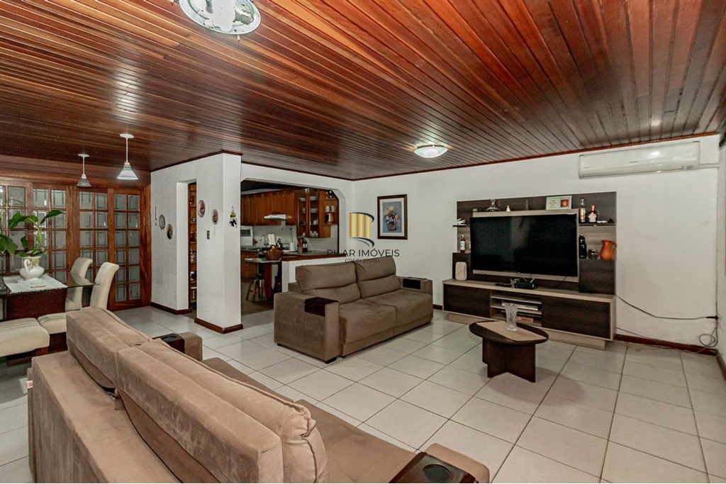 Casa 4 dormitórios no bairro Jardim Itu Sabará