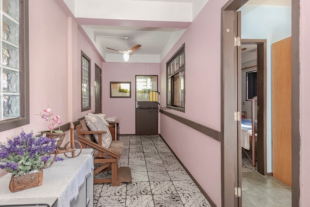 Casa 6 dormitórios no bairro São Sebastião