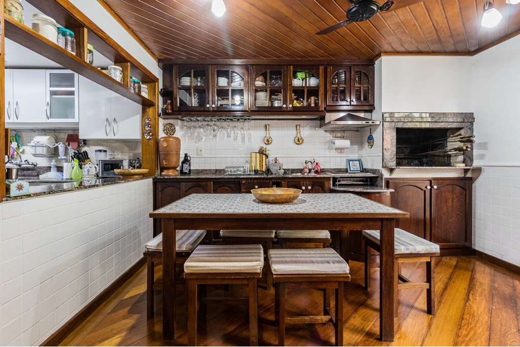 Casa 3 dormitórios no bairro Jardim Sabará