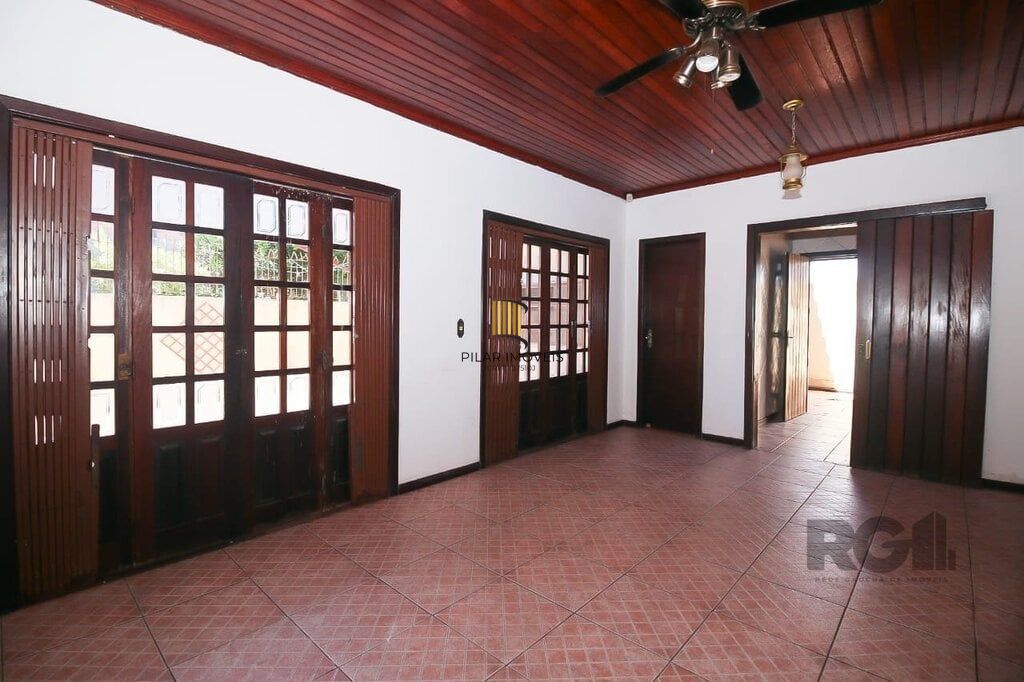 Casa 4 dormitórios no bairro Marechal Rondon