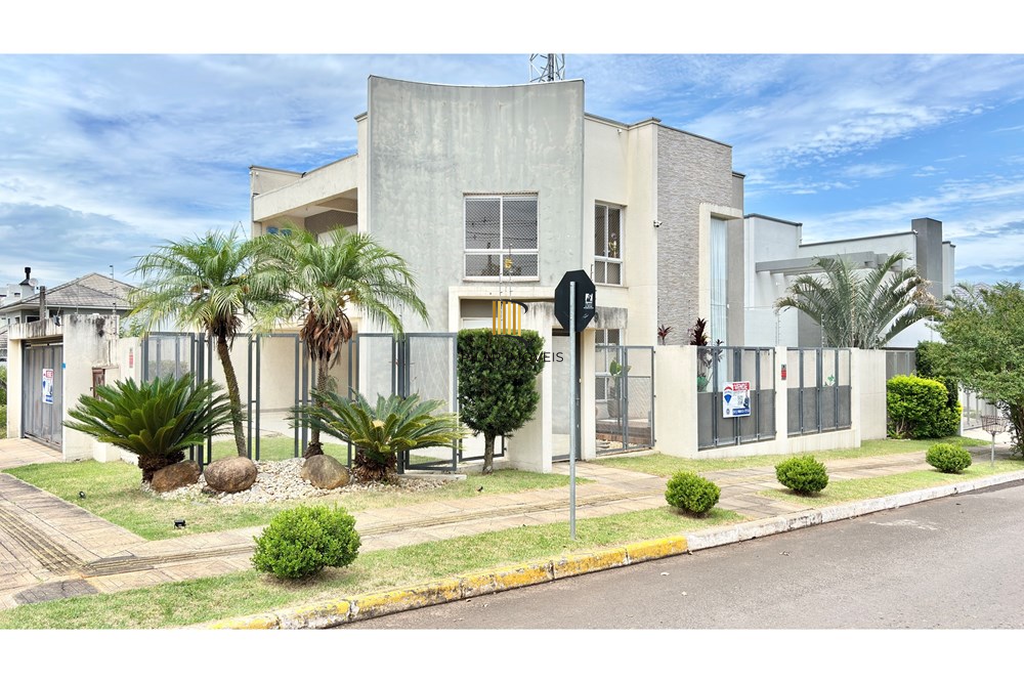 Casa 3 dormitórios no bairro Moinhos de Vento