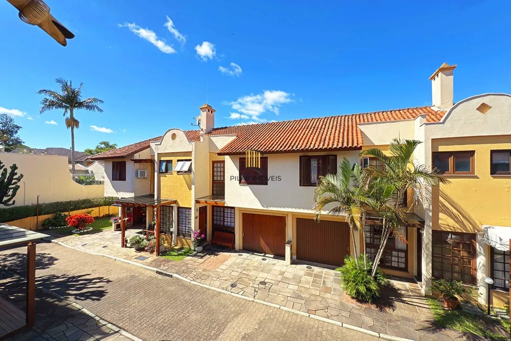 Casa de Condomínio 3 dormitórios no bairro Ipanema