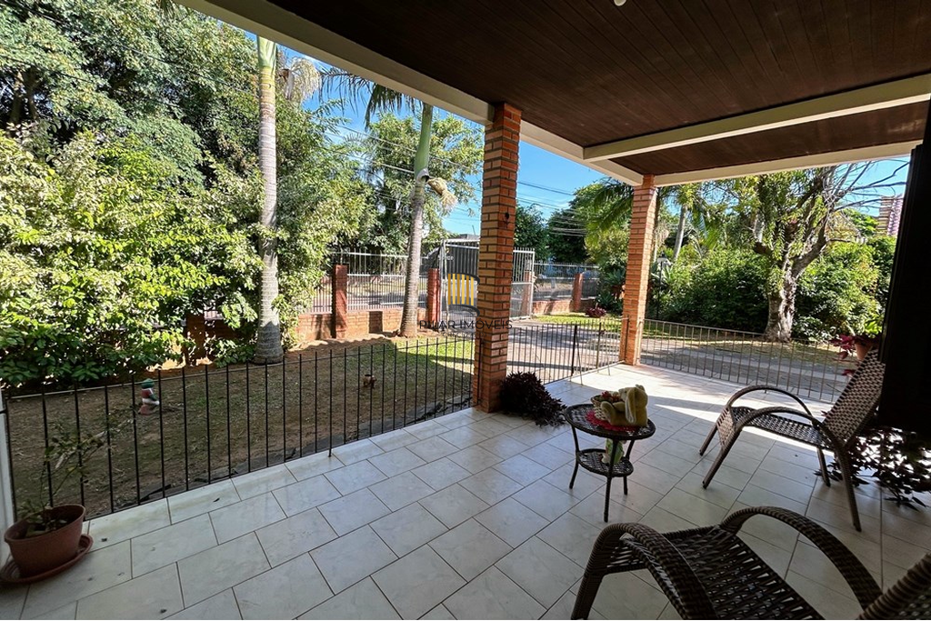 Casa 3 dormitórios no bairro Centro