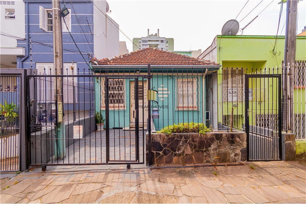 Casa 4 dormitórios no bairro Petrópolis