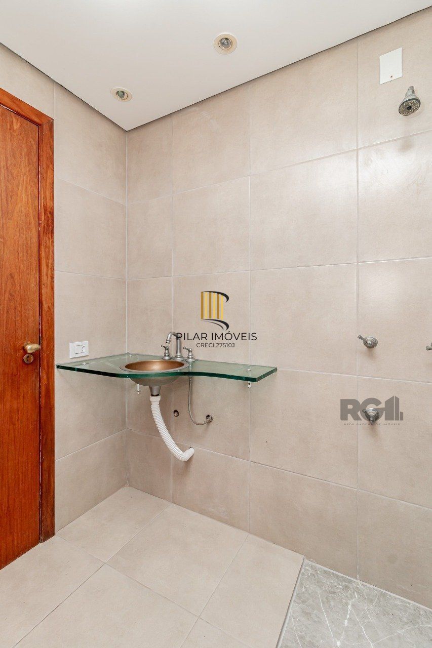 Apartamento 3 dormitórios no bairro Menino Deus
