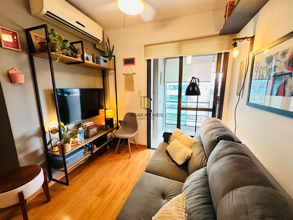 Apartamento 2 dormitórios no bairro Chácara das Pedras