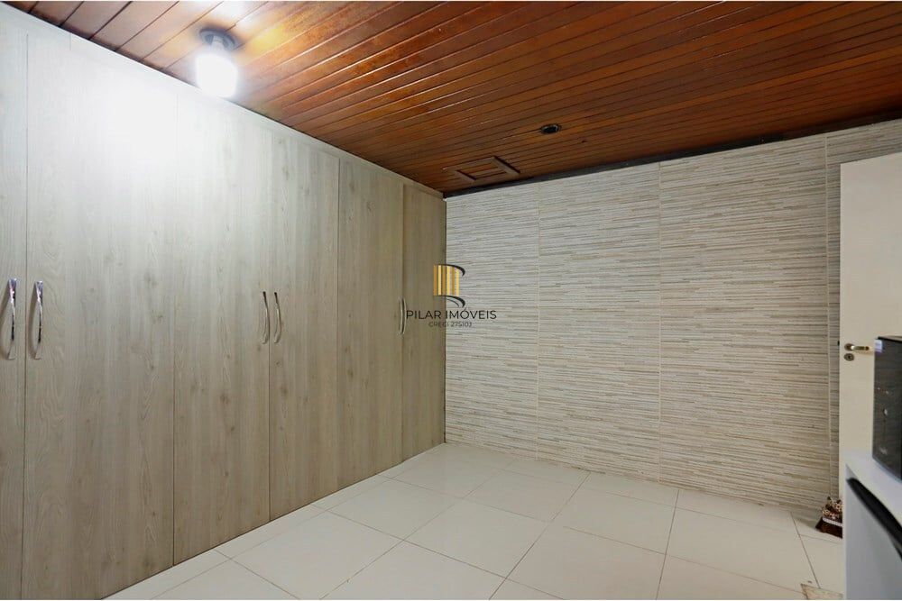 Casa 3 dormitórios no bairro Rubem Berta