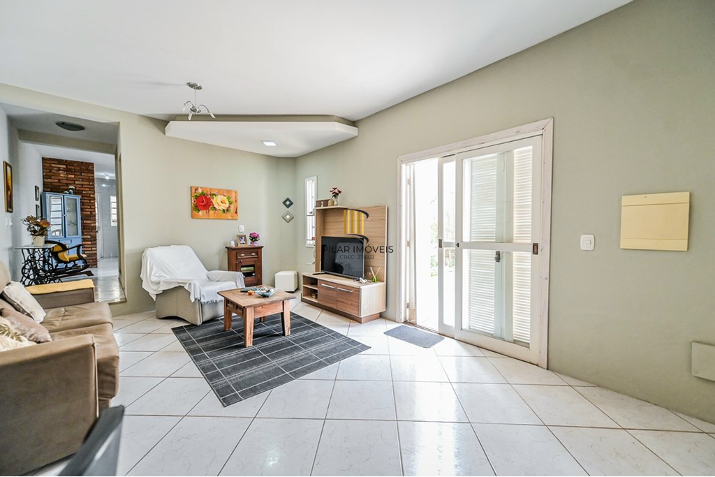 Casa 4 dormitórios no bairro Vila Ipiranga