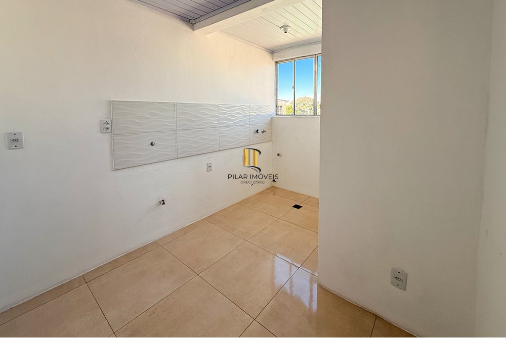 Apartamento 2 dormitórios no bairro Guajuviras