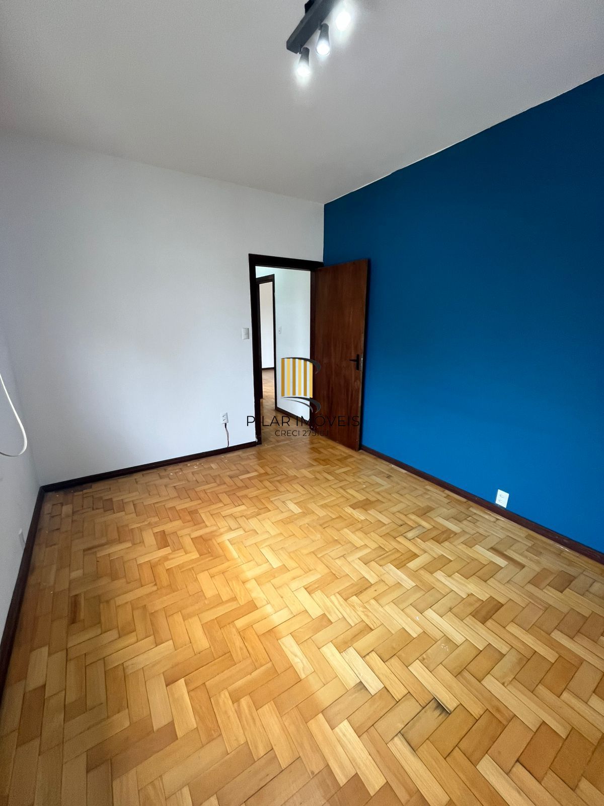 02 dormitórios no Centro, Rua Fernando Machado, com 59,26 m²