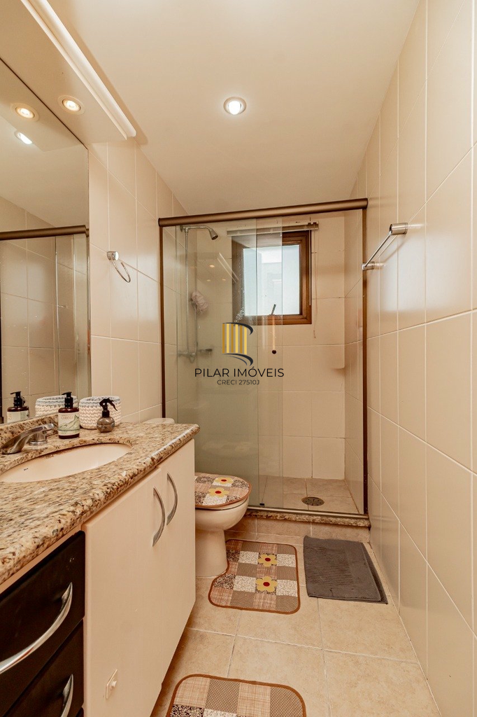 Apartamento 3 dormitórios no bairro Menino Deus