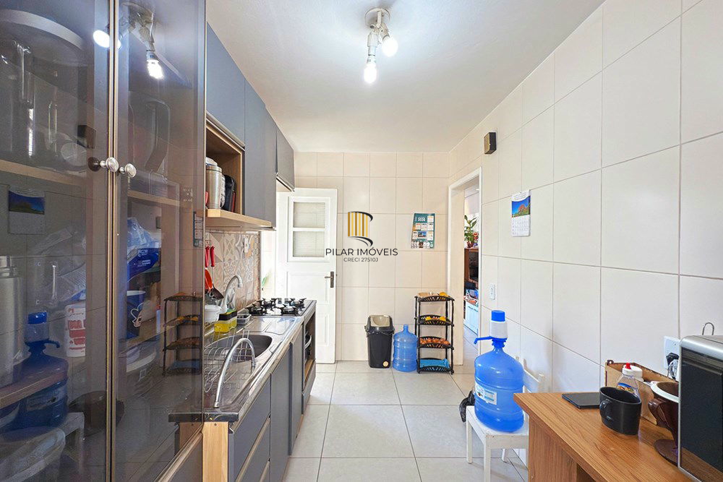 Apartamento 2 dormitórios no bairro Azenha