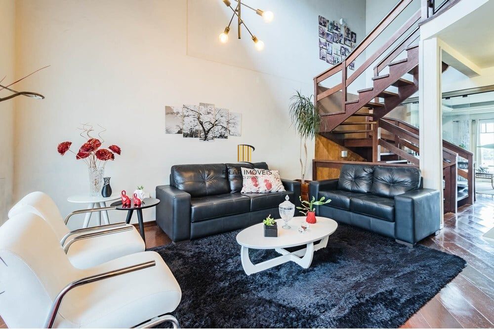 Casa 3 dormitórios no bairro Santo Antônio