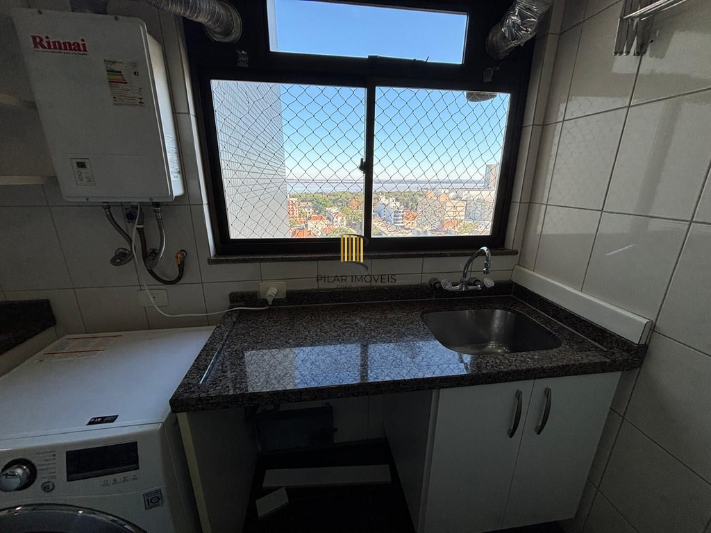 Apartamento 3 dormitórios no bairro Menino Deus