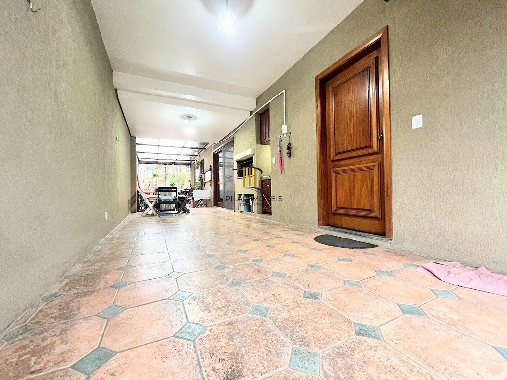 Casa 3 dormitórios no bairro Espírito Santo