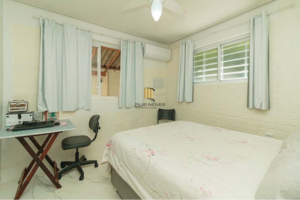 Casa 3 dormitórios no bairro Menino Deus