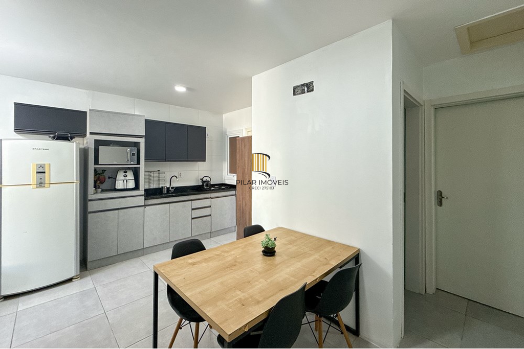 Casa 2 dormitórios no bairro Olaria