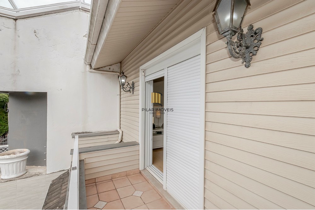 Casa 3 dormitórios no bairro Chácara das Pedras