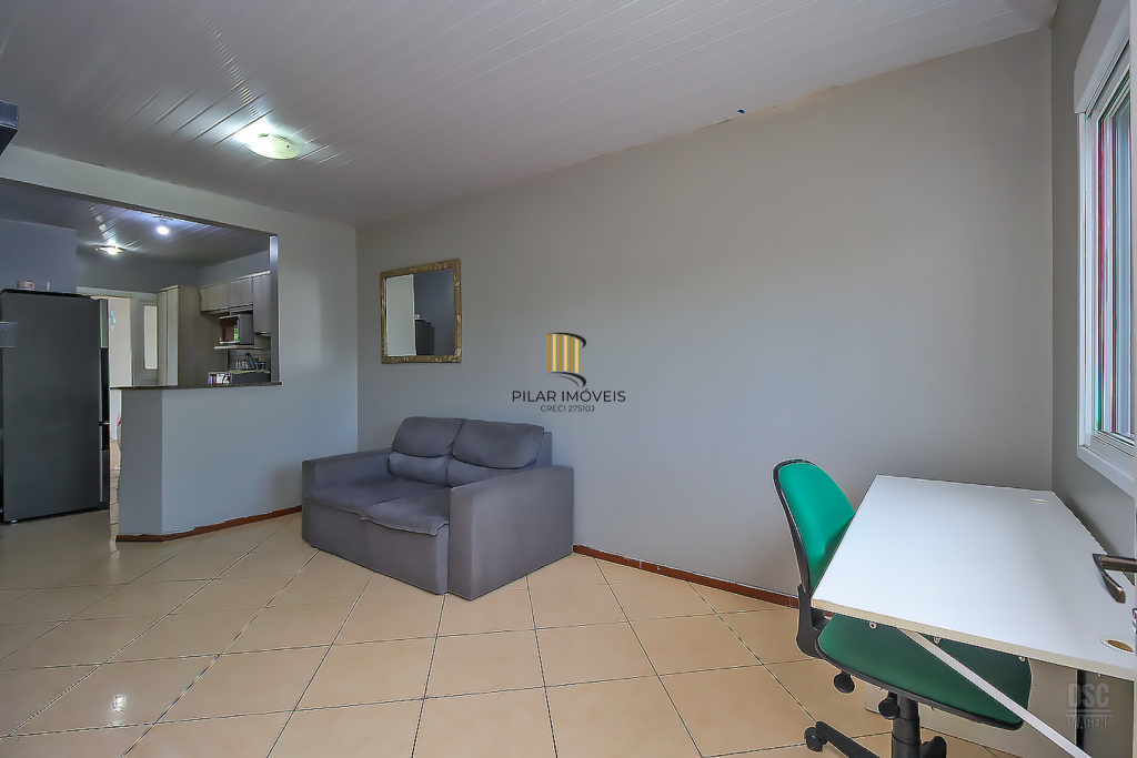 Casa 2 dormitórios no bairro Hípica