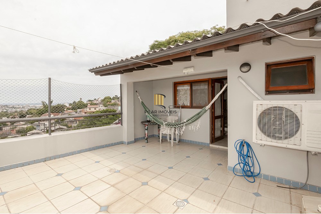 Casa de Condomínio 3 dormitórios no bairro Nonoai