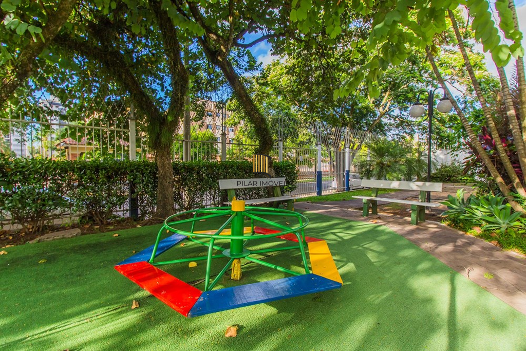 Casa de Condomínio 3 dormitórios no bairro Marechal Rondon