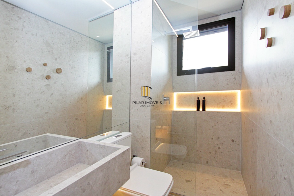 Apartamento 3 dormitórios no bairro Menino Deus