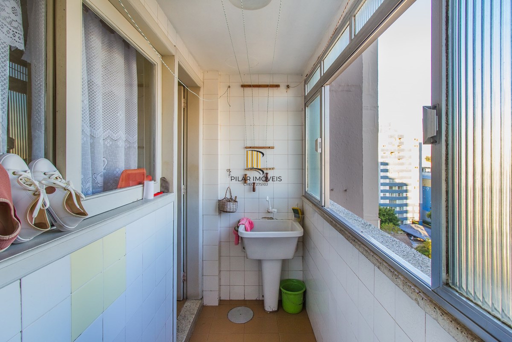 Apartamento 2 dormitórios no bairro Centro