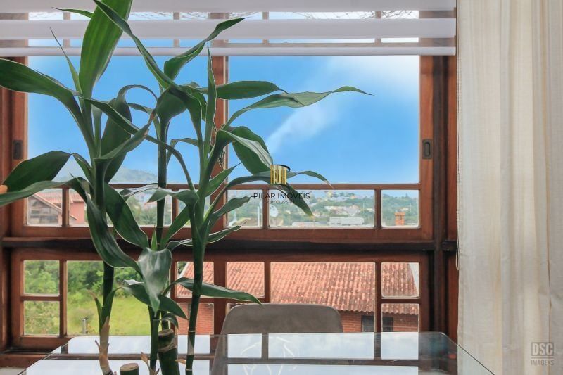 Casa 3 dormitórios no bairro Ipanema