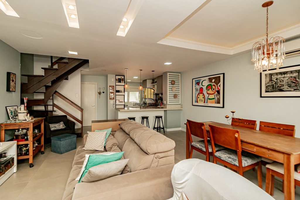 Casa 3 dormitórios no bairro Jardim Carvalho