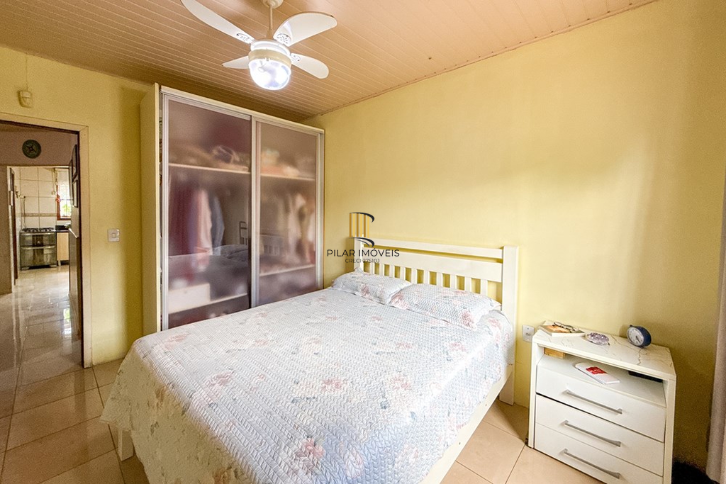 Casa 3 dormitórios no bairro Igara