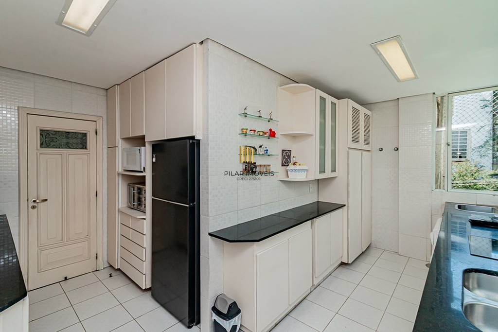 Apartamento 3 dormitórios no bairro Mont Serrat