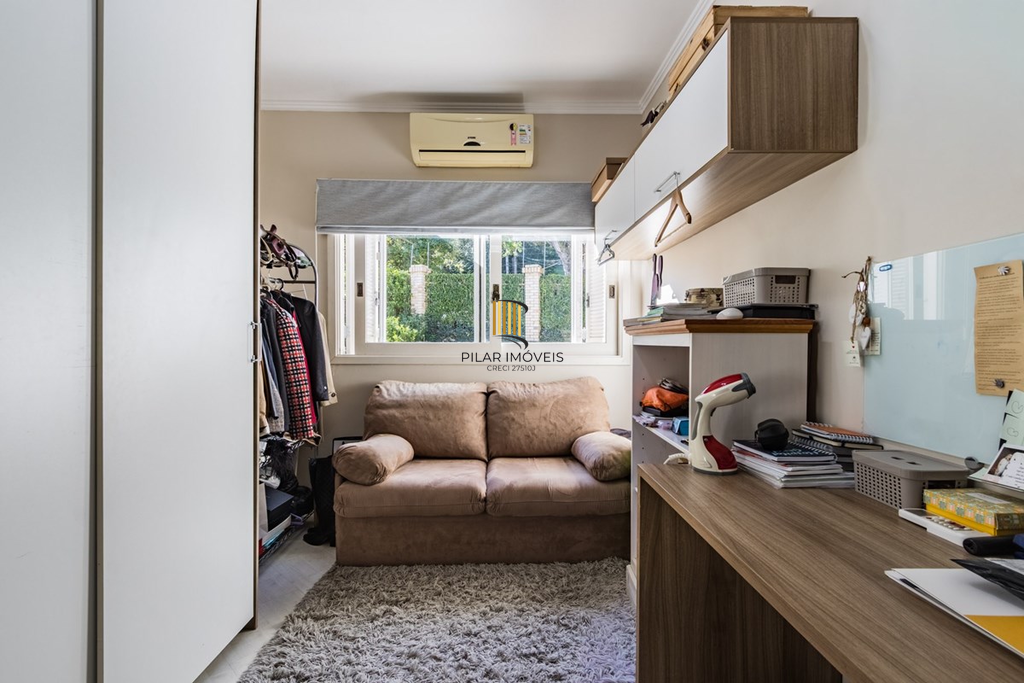 Casa de Condomínio 4 dormitórios no bairro Tristeza