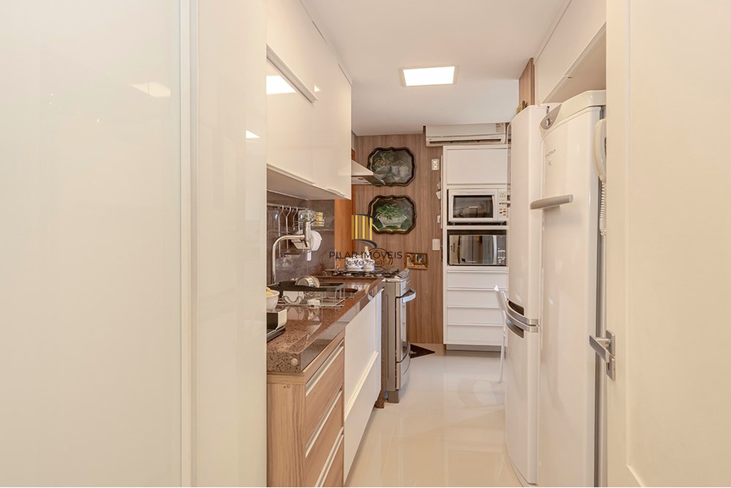 Apartamento 3 dormitórios no bairro Petrópolis