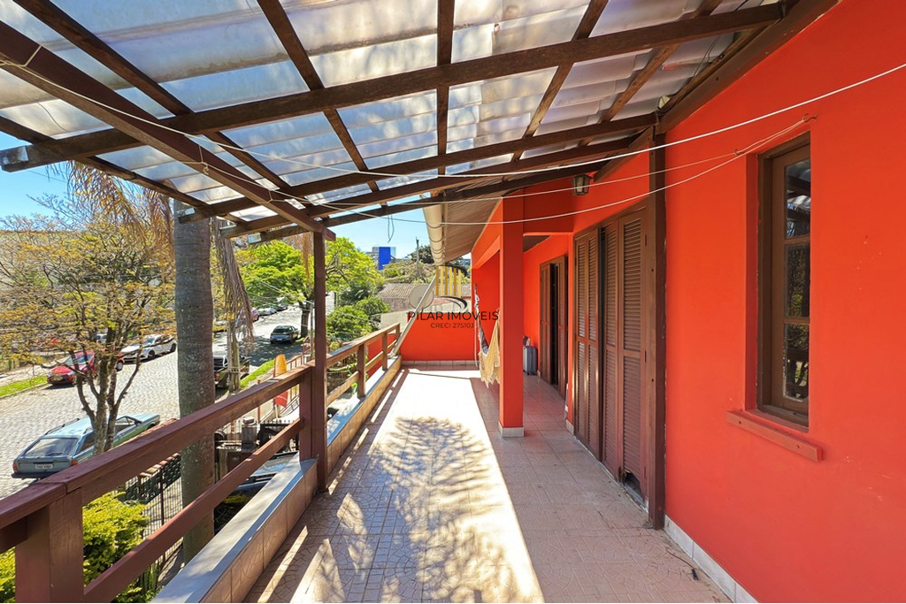 Casa 3 dormitórios no bairro Vila Nova