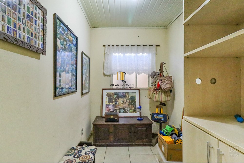 Casa 6 dormitórios no bairro Teresópolis