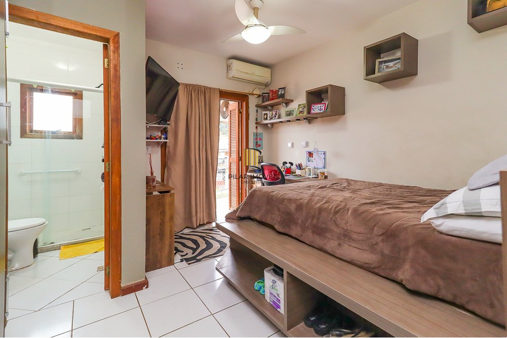 Casa 2 dormitórios no bairro Vila Nova
