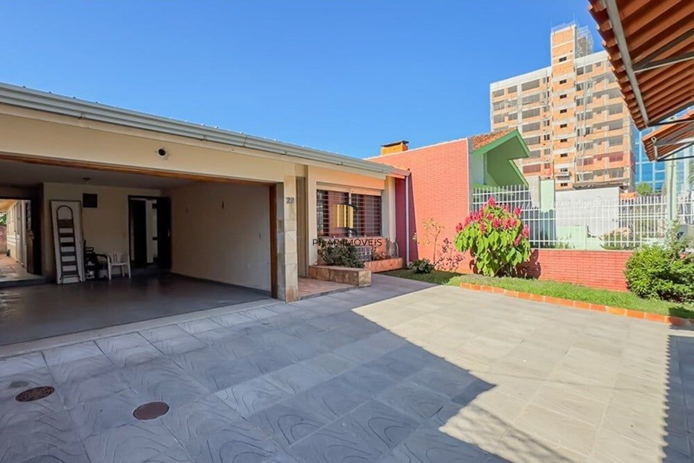 Casa 3 dormitórios no bairro Jardim Lindóia