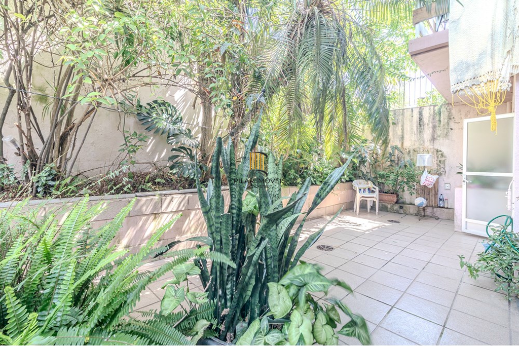 Casa 3 dormitórios no bairro Chácara das Pedras