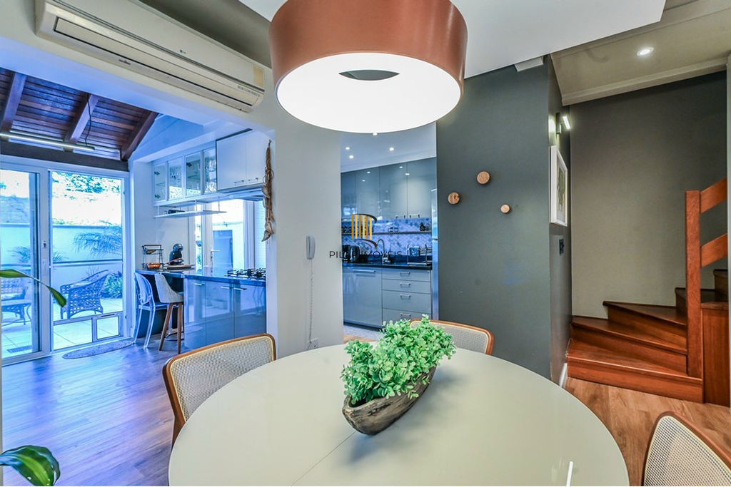 Casa de Condomínio 3 dormitórios no bairro Tristeza