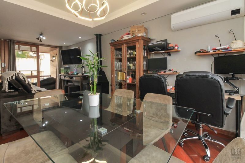 Casa 3 dormitórios no bairro Ipanema