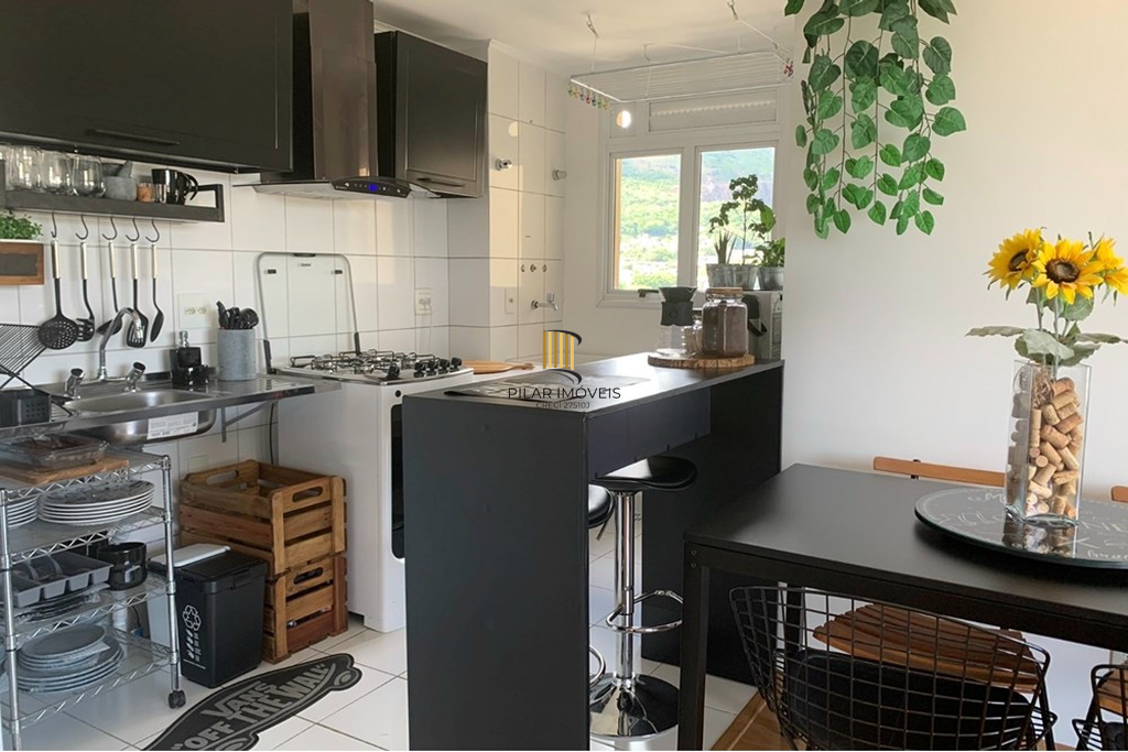 Apartamento 2 dormitórios no bairro Morro Santana