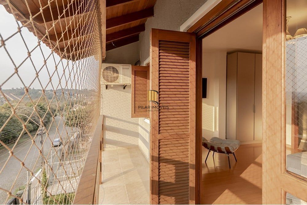 Casa 3 dormitórios no bairro Espírito Santo