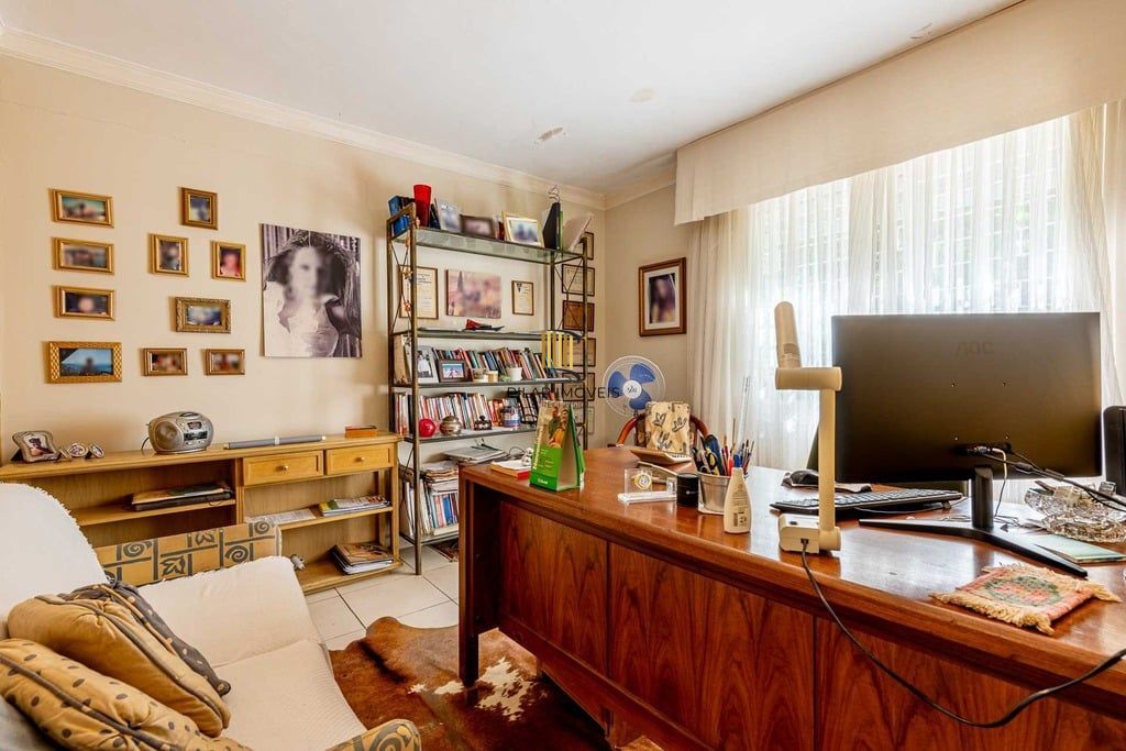 Casa 3 dormitórios no bairro Chácara das Pedras